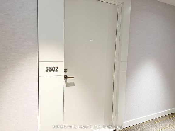 4th image of 238 Simcoe St #3502