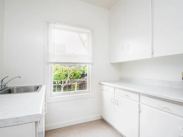 2306 Union St — Photo 6