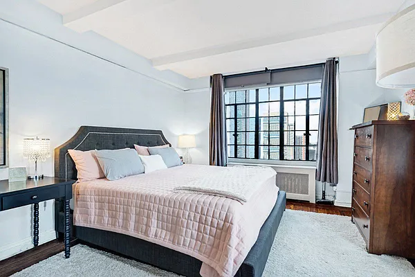 Rented by Level Group | media 63