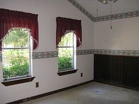 5th image of 17443 Rolling Hill Ln