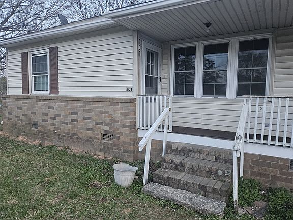 2nd image of 101 Sibbie Ct