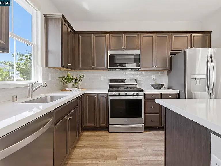 49 E Funderburg Blvd — Photo 22