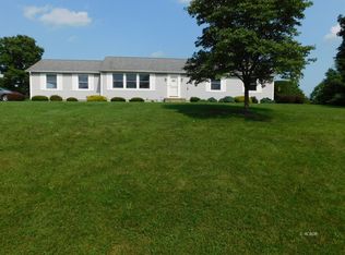 11290 Rosewood Ln, Athens, OH 45701
