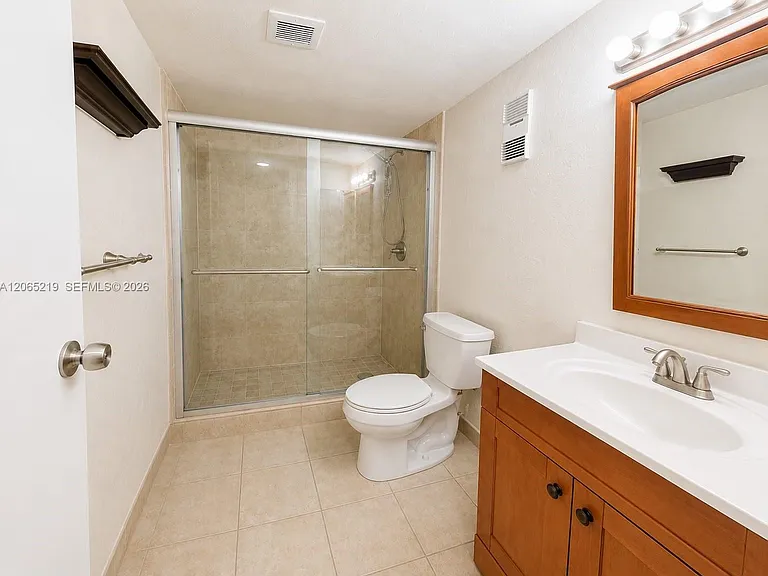 250 Jacaranda Dr #805 — Photo 16