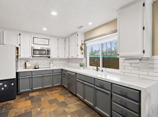 2907 Cambridge Rd, Cameron Park, CA 95682