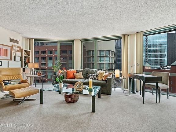 3rd image of 440 N McClurg Ct #1010S