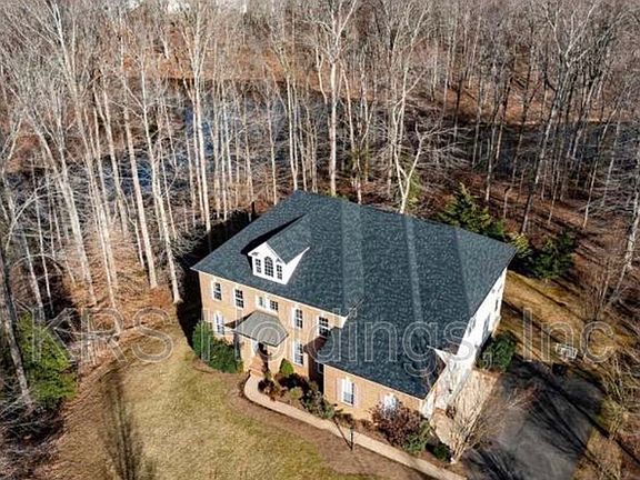 3rd image of 159 Sanford Ferry Ct