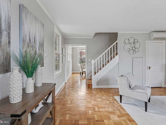 4th image of 2600 16th St S APT 727