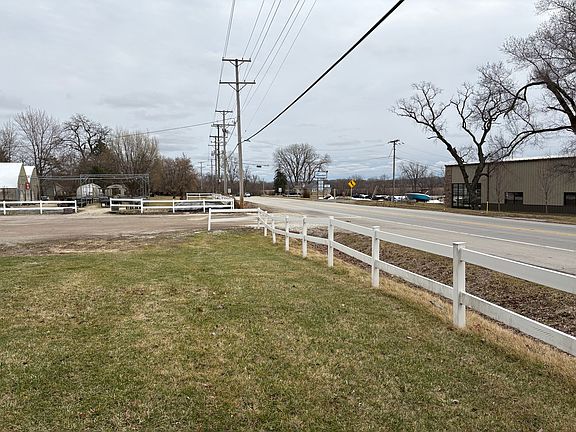 4th image of 1031 W State Route 173