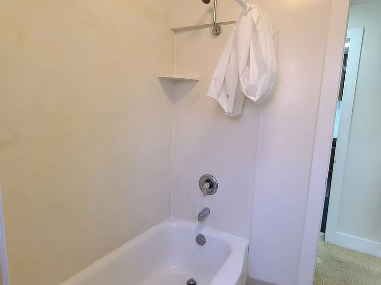 1519 W Hays St — Photo 10