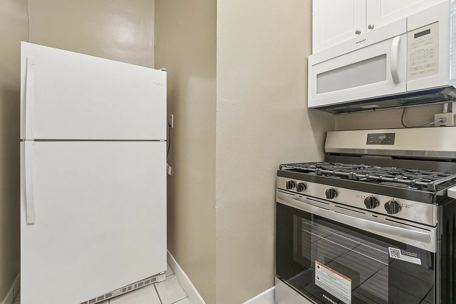 1 bed, 650 sqft, $1,050 — Photo 4