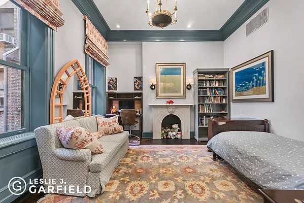 Sold by Leslie J. Garfield | media 13