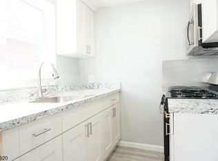 736 Audrey Dr, Rahway, NJ 07065