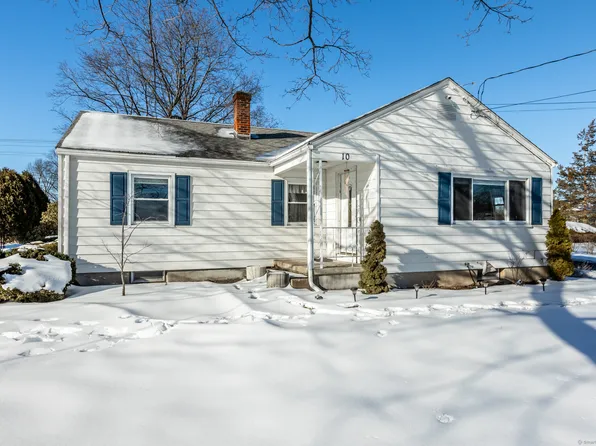 10 Autumn Drive, Windsor Locks, CT 06096
