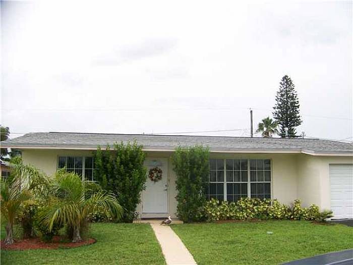 1st image of 11451 NW 39th St