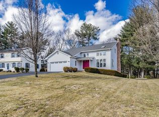 7 Townview Cir, East Longmeadow, MA 01028