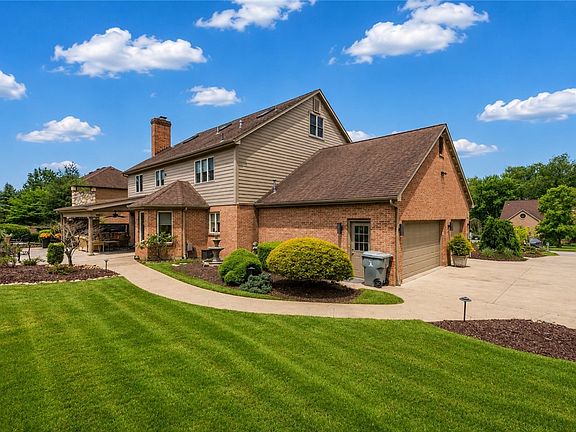 4th image of 209 Redwood Dr