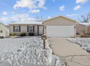 2332 Arkansas Dr, High Ridge, MO 63049