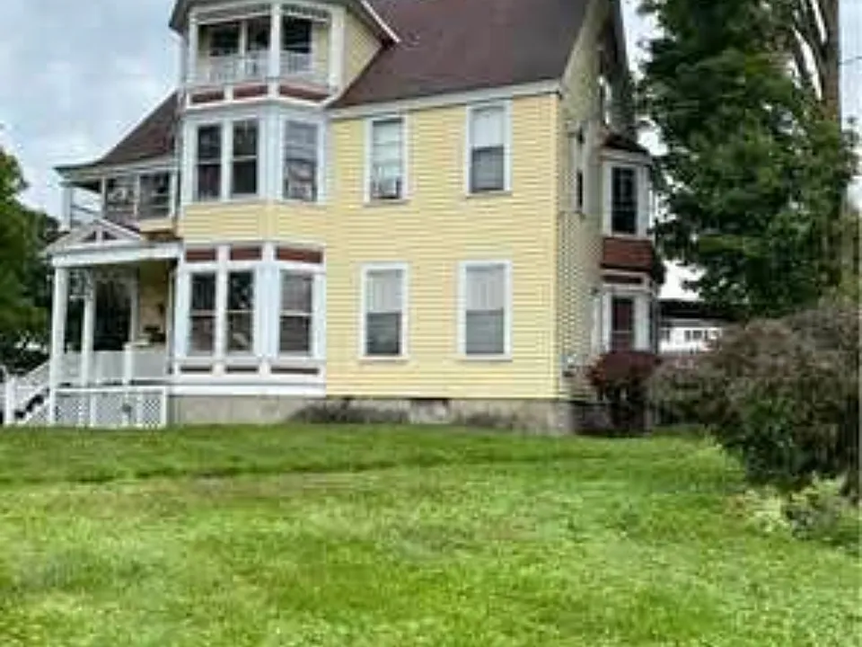 447 Main St #1