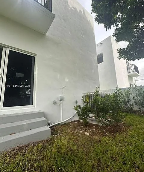 532 NW 17th Ave — Photo 15