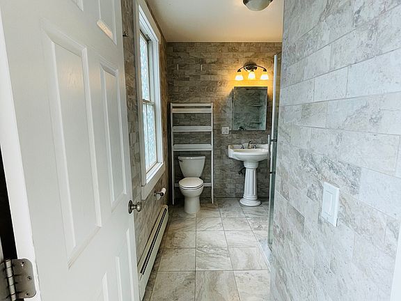 3rd image of 155 Beach 95th St APT 2