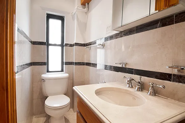 Rented by WAM Partners - William Moses Co. | media 104