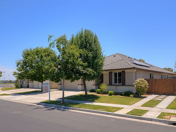 3rd image of 2415 Pheasant Hollow Dr