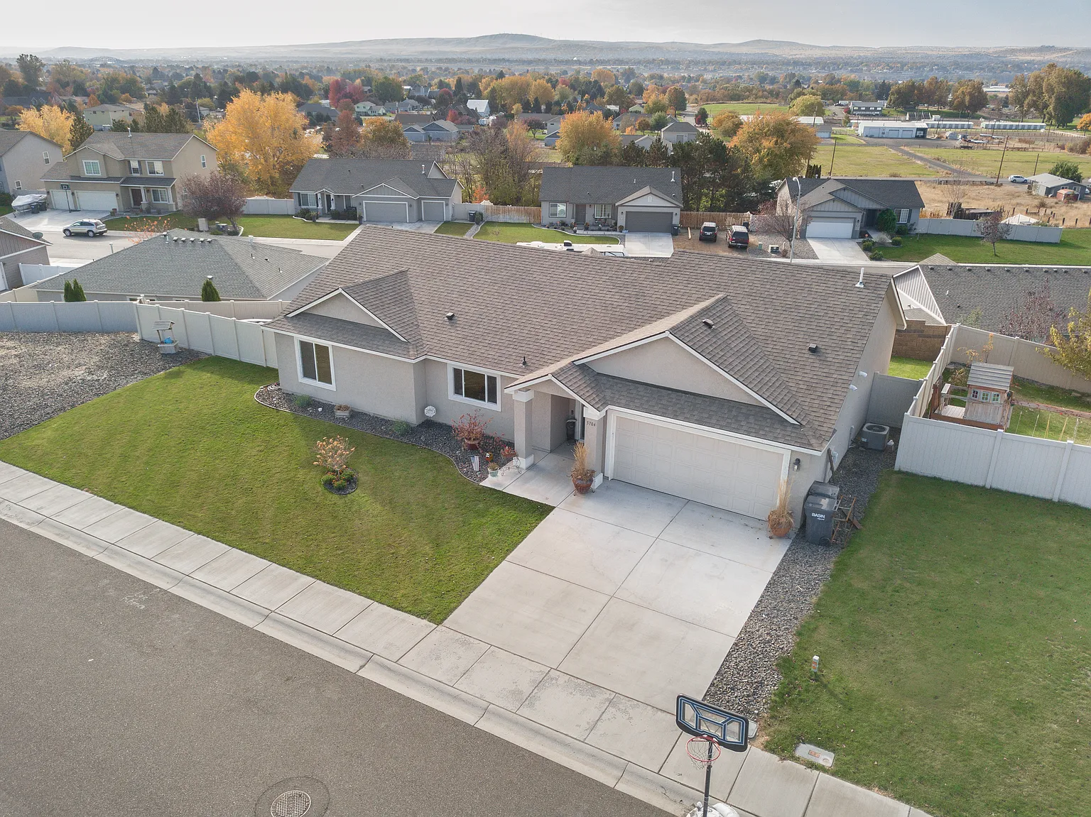 5704R Belmont Dr photo 1