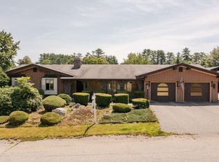 11 Robinson Gdns, Lewiston, ME 04240