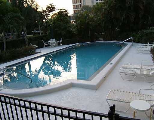 2nd image of 755 Palm St 104 #104