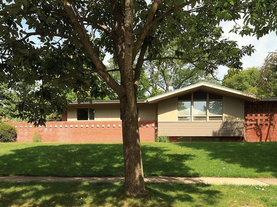 1st image of 301 Homan Ave