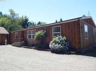 65007 Wildberry Rd, North Bend, OR 97459