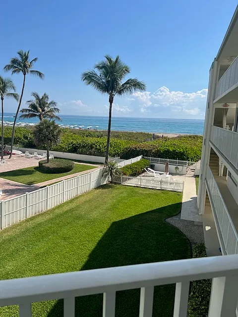 2 bed, 868 sqft, $2,950 — Photo 2