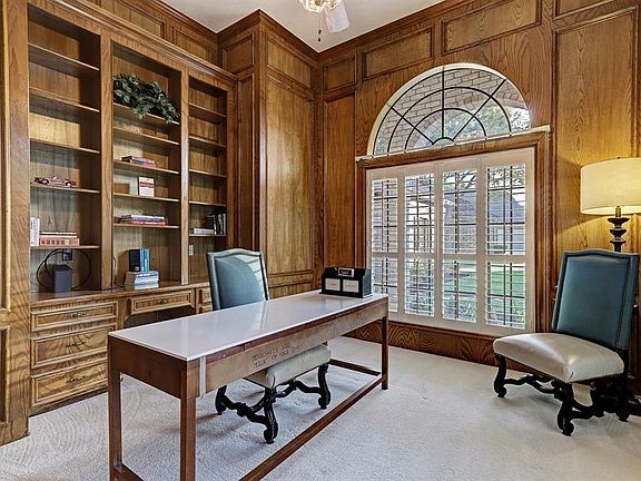 5th image of 32603 Weston Ct
