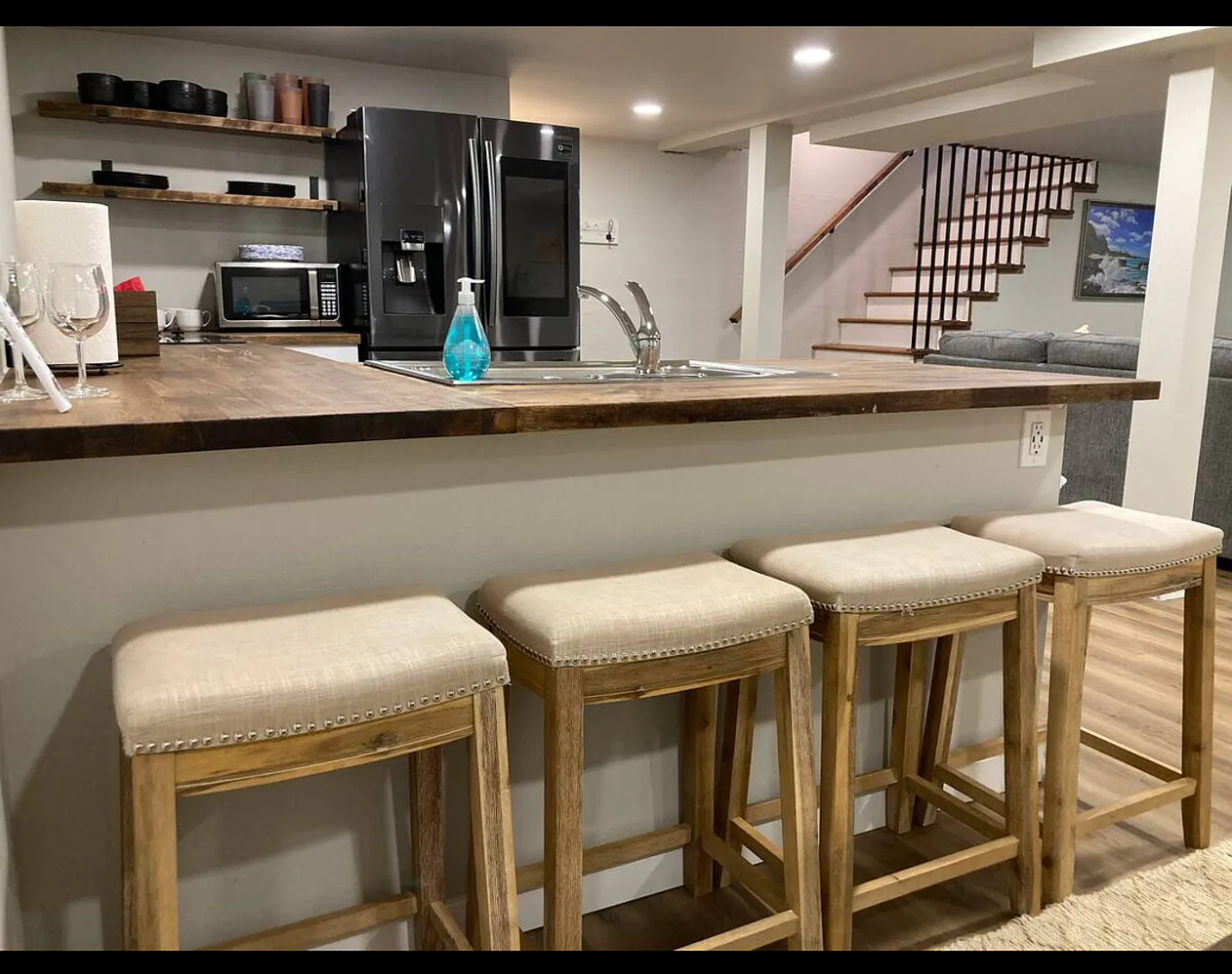 Central CO Springs Basement Unit — Photo 3