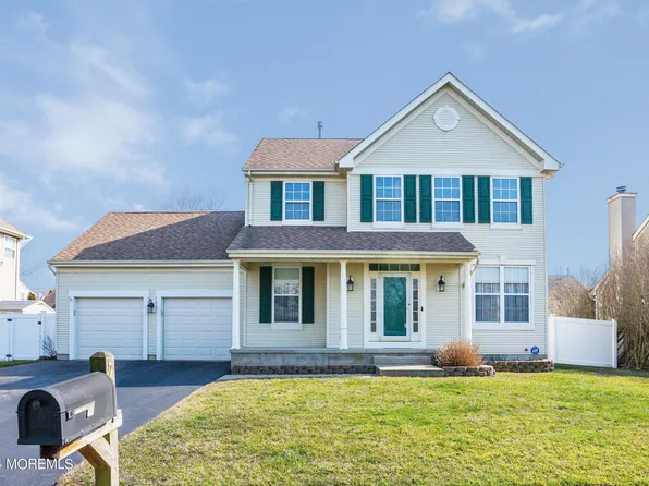 7 Brent Drive, Howell, NJ 07731