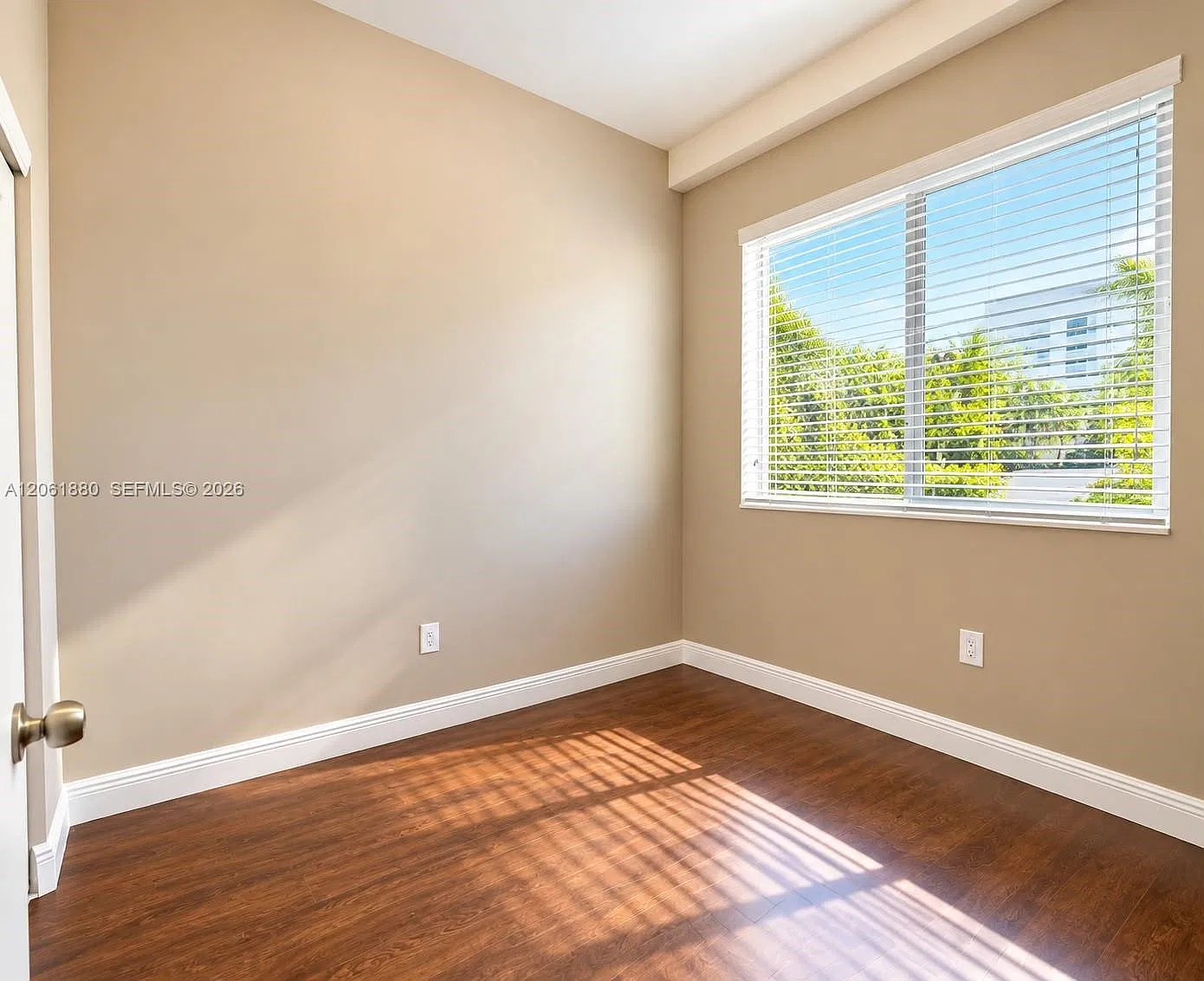 1469 SW 5th St — Photo 2