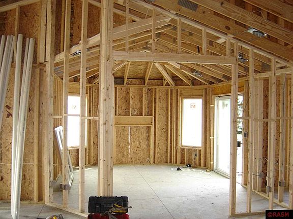 2nd image of 125 Shamrock Dr