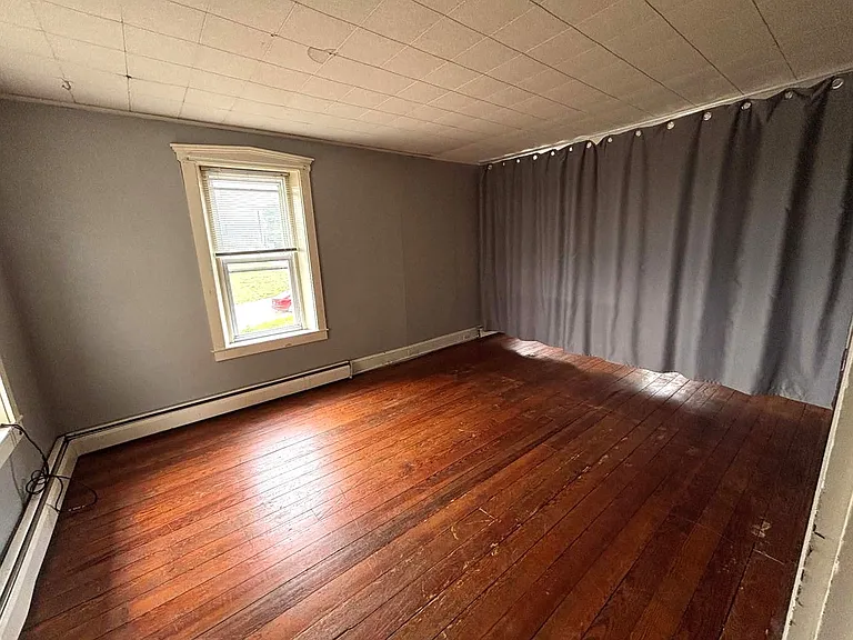 5760 Lincoln Hwy — Photo 18