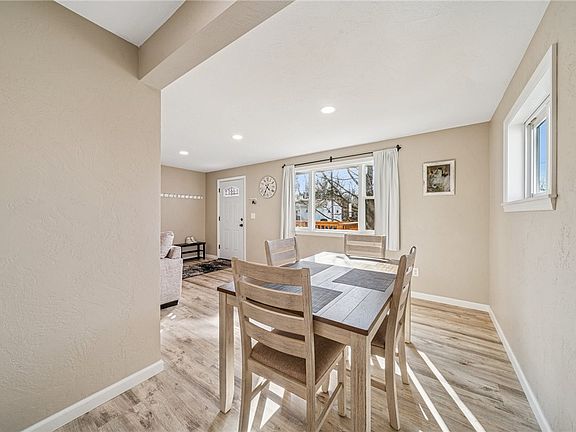 5th image of 221 Porter Dr