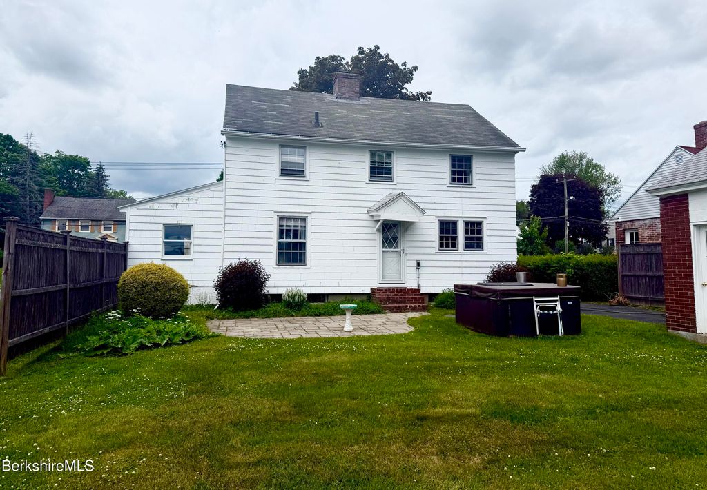 144 Elberon Ave, Pittsfield, MA - View 2