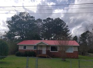 47 Lee Road 586, Smiths Station, AL 36877