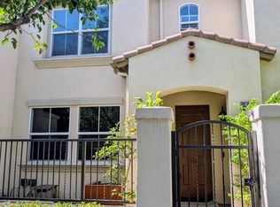 50 Trailing Vine, Irvine, CA 92602