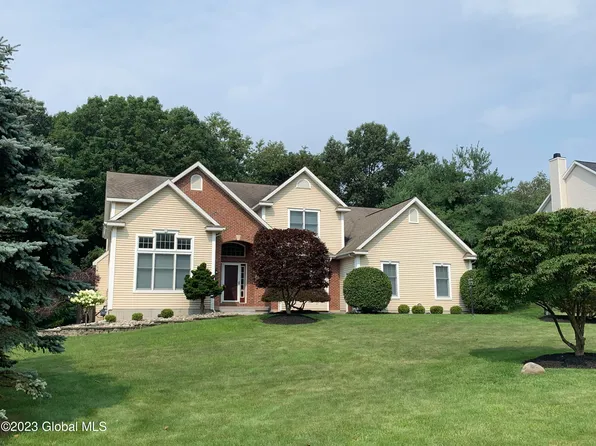 17 Fairview Road, Albany, NY 12211