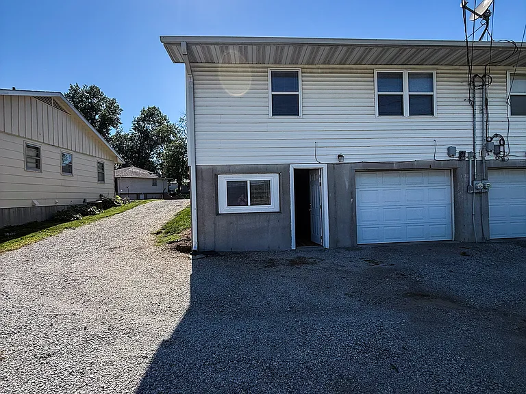 1723 Lion Rd — Photo 31