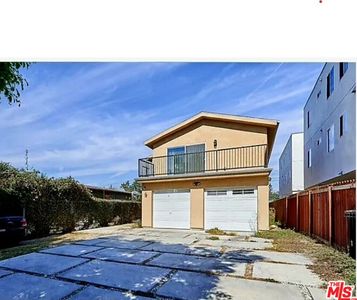 601 W 84th St, Los Angeles, CA, 90044