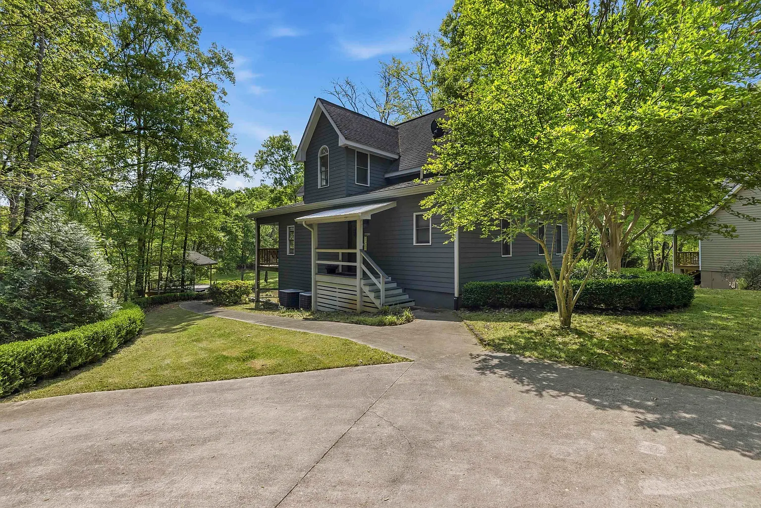 1070 Apalachee Woods Trl photo 1