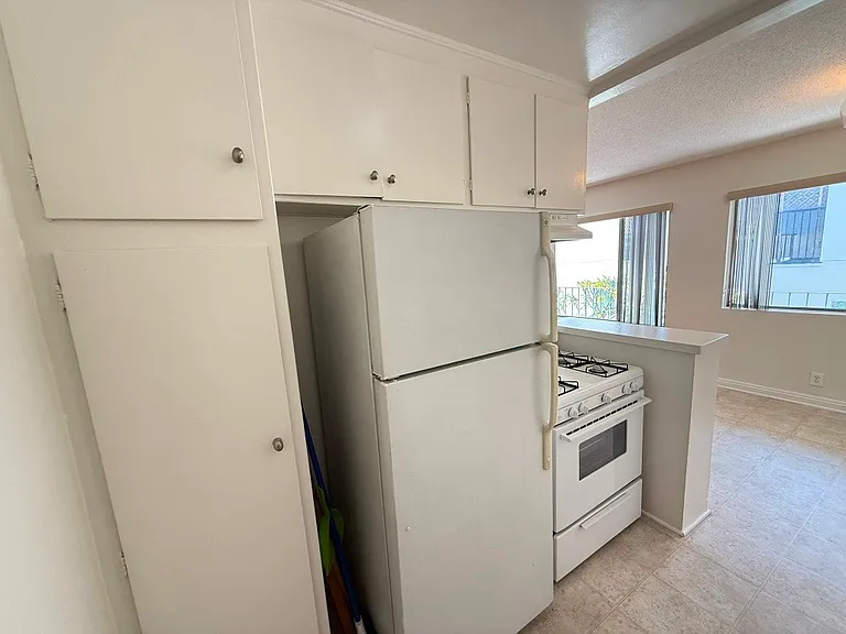 5433 Barton Ave #7 — Photo 25