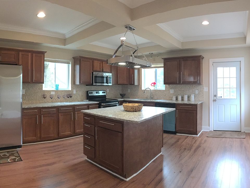 Gourmet Kitchen