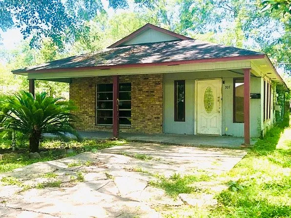 707 Illinois St, Hammond, LA 70403